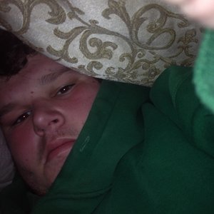 Profile Picture of Alex Moura (@superapacman420) on Myspace