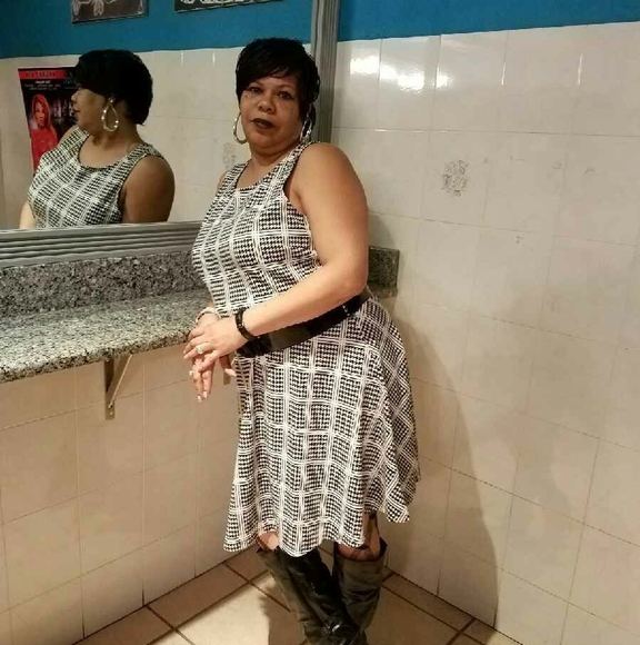 Profile Picture of Annetta Williams (@charneice38) on Poshmark