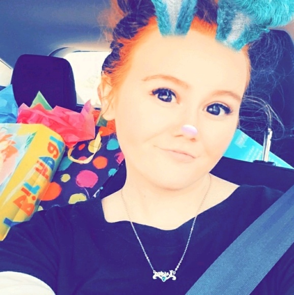 Profile Picture of Kristen Chesser (@kristenc11) on Poshmark