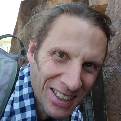 Profile Picture of Dan Smithers (@lamppost_waste) on Twitter