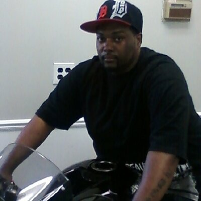 Profile Picture of Floyd Patterson (@B_A_313) on Twitter