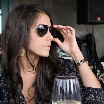 Profile Picture of Nicole Grenier (@NicGreny) on Twitter