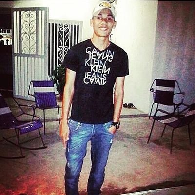 Profile Picture of Carlos Oliveros (@carlosmedicen_) on Twitter