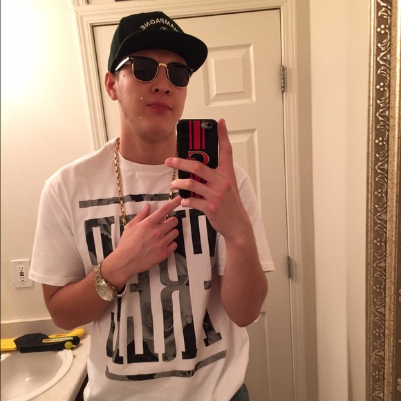 Profile Picture of Carlos Ochoa (@carloschiefs) on Poshmark