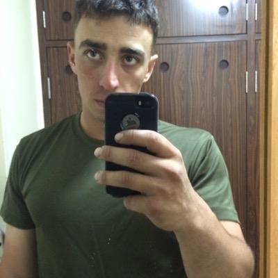 Profile Picture of Aaron (@veale101) on Twitter