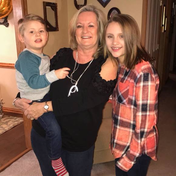 Jackie Hatfield davenport - Poshmark Profile Picture of Jackie Hatfield davenport (@jackiehatfie367) on Poshmark