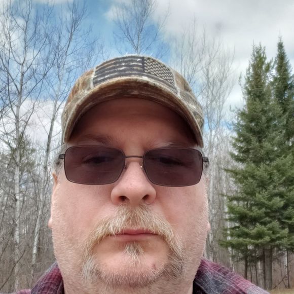 Profile Picture of Kevin Rood (@kevinhr1963) on Poshmark