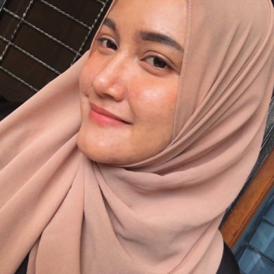 Profile Picture of Laili Muttamimah (@Laails) on Twitter