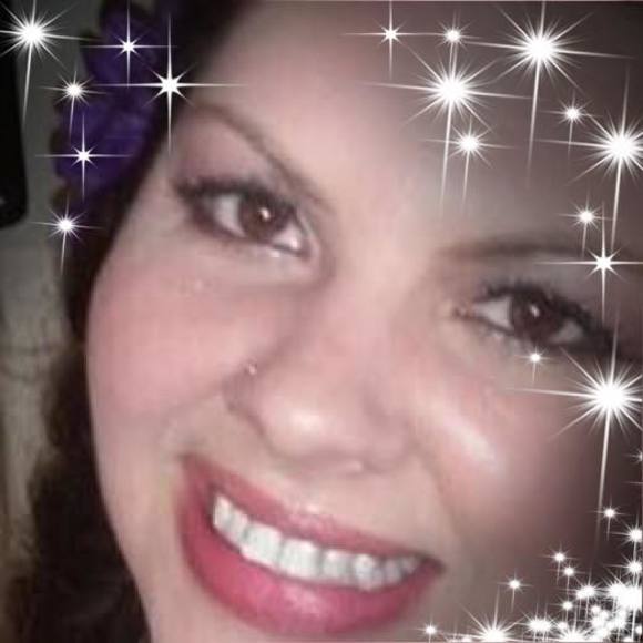 Profile Picture of Kecia Moir (@mafiaprincess9) on Poshmark