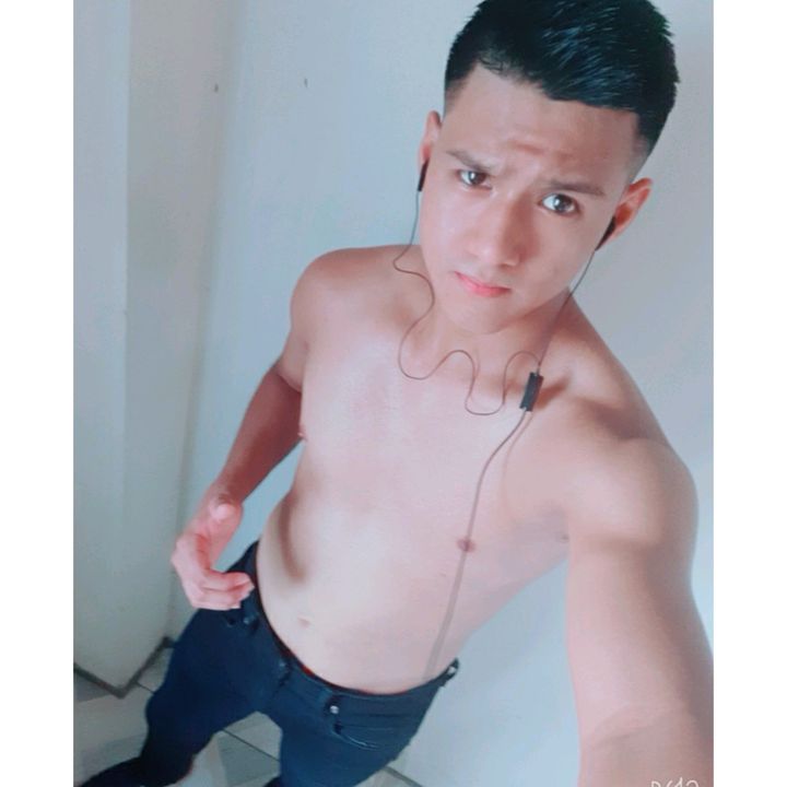 Profile Picture of steven (@stevencastillou) on Tiktok