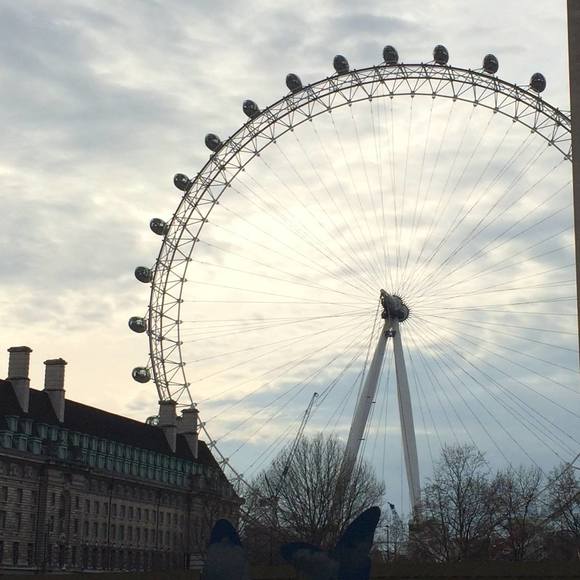 Profile Picture of Sarah Sandbothe (@majickmama) on Poshmark