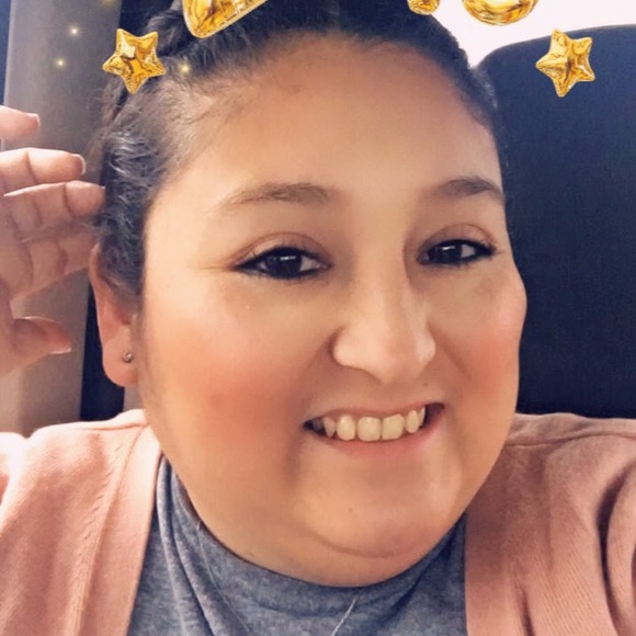 Profile Picture of Jessica Balderas (@jessicabalde198) on Poshmark