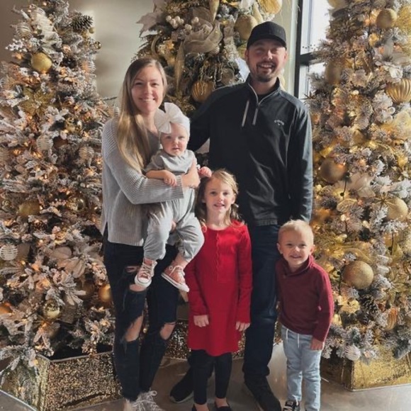 Profile Picture of Jordan Javorsky (@jordan2697) on Poshmark