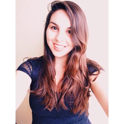Profile Picture of Lucía Cornejo (@Luthiiiiii) on Twitter