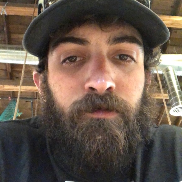 Profile Picture of Justin Adams (@grizzlyadams10) on Poshmark