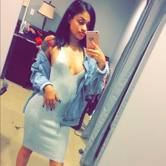 Profile Picture of Dee Stacks (@yungrichdee) on Poshmark