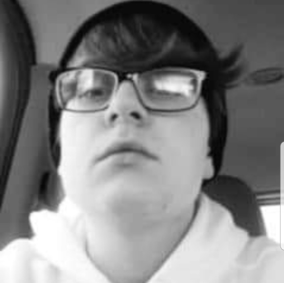 Profile Picture of Logan Wilson (@logan_wilson256) on Poshmark