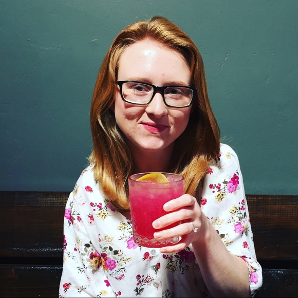 Profile Picture of Hailey Armstrong (@hail924) on Poshmark