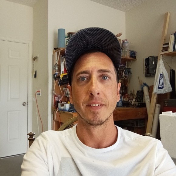 Profile Picture of Dan Dominelli (@mrmaverick38) on Poshmark