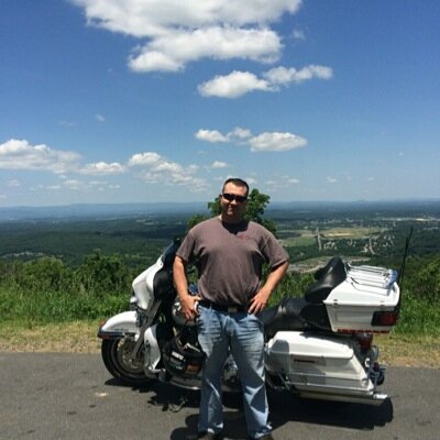 Profile Picture of Richard Peterson (@bunkroombandit) on Twitter