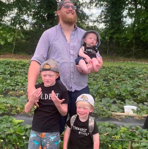 Profile Picture of Clay Shields (@clay_shields) on Poshmark