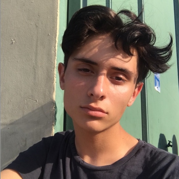 Profile Picture of Mateo Gonzales (@mateomateomateo) on Poshmark