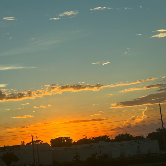 Profile Picture of Solange Alencar (@soso64) on Poshmark