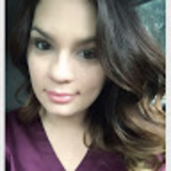 Profile Picture of Lorraine Sandoval jimenez (@lorrainesand199) on Poshmark