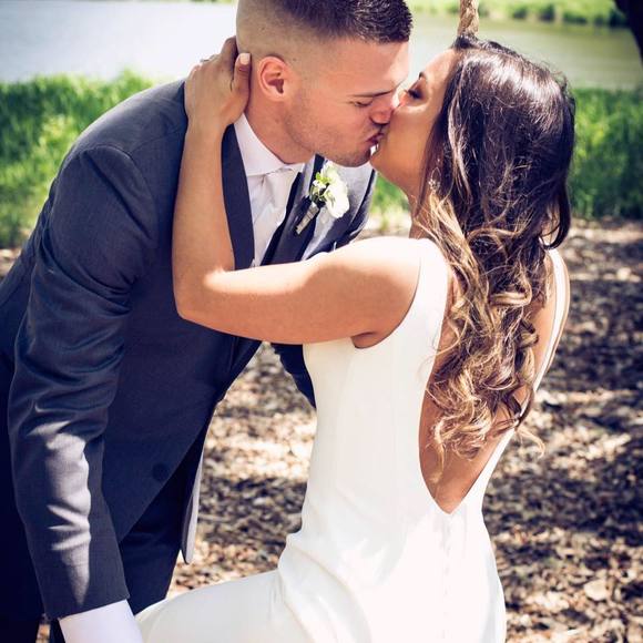 Profile Picture of Emily Barron (@emilybarron_43) on Poshmark