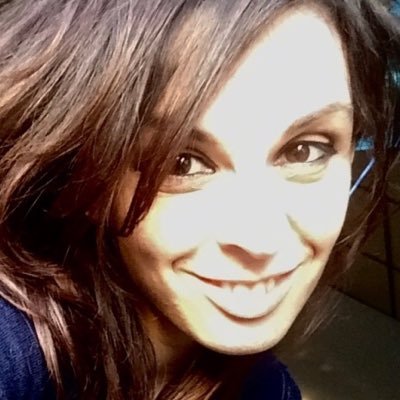 Profile Picture of ANGELA NAPOLETANO (@angelanap77) on Twitter