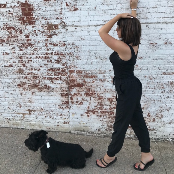 Profile Picture of Emily Django (@meliadjango) on Poshmark