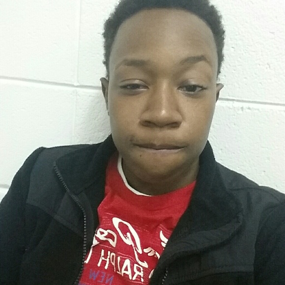 Profile Picture of Aleix Hyman (@ahyman1) on Poshmark