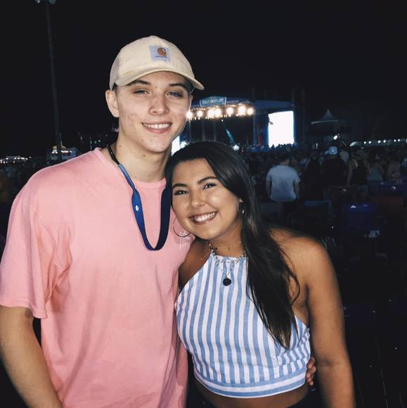 Profile Picture of Dylan Gieselmann (@dylangieselmann) on Poshmark