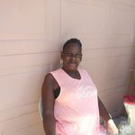 Profile Picture of Tara Reynolds (@tara.reynolds.1656) on Instagram