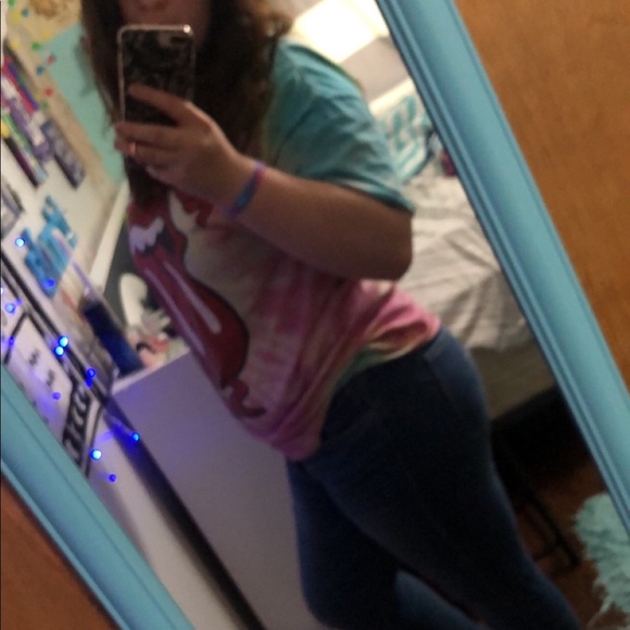 Profile Picture of Haley Hansen (@haleyhansen21) on Poshmark