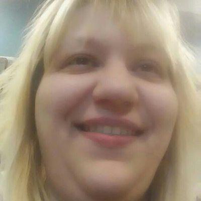 Profile Picture of Crystal Bassett (@fb2318a76505407) on Twitter