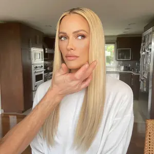 Profile Picture of Peta Murgatroyd (@petamurgs) on Tiktok