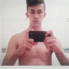 Profile Picture of David (@david_kris17) on Twitter