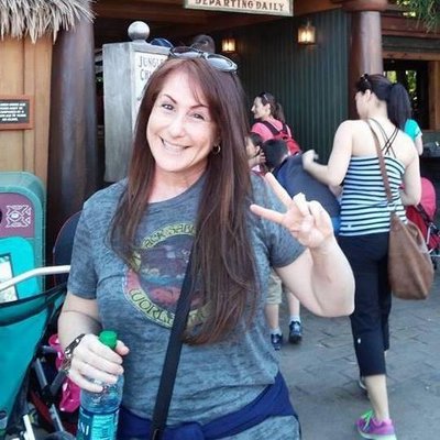 Profile Picture of Stacy Cooley (@staycool26) on Twitter