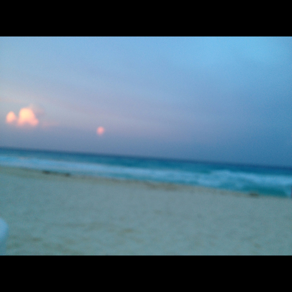 Profile Picture of Raquel Realmo (@rrealmo) on Poshmark