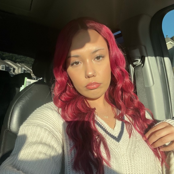 Profile Picture of Brandy James (@brandyjames0822) on Poshmark