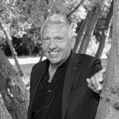 Profile Picture of Peter De Heer (@PeterdeHeerZW) on Twitter