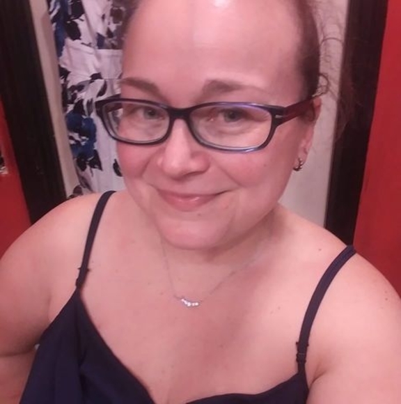 Profile Picture of Amy Mallette (@ramallette) on Poshmark