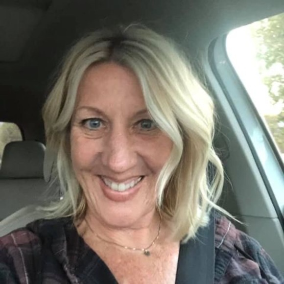 Profile Picture of Tammy Clanton (@lilsierra1) on Poshmark