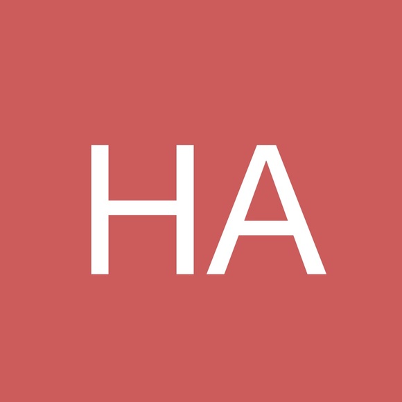 Profile Picture of Hazel Anderson (@martini53) on Poshmark