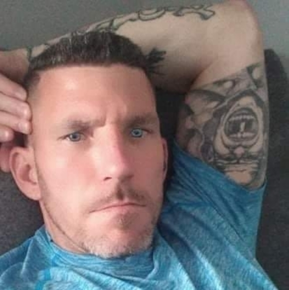 Profile Picture of Brian Wease (@weasebrian07) on Poshmark