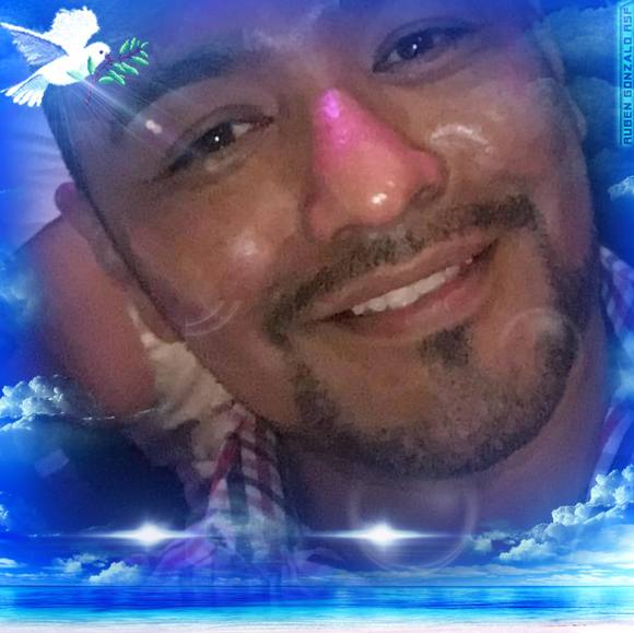 Profile Picture of Alexander Garcia (@alexandergar870) on Poshmark