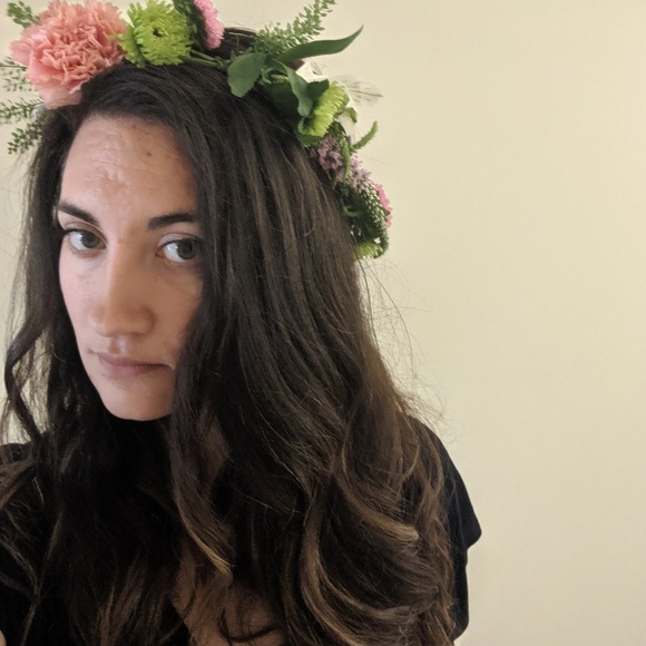 Profile Picture of Jillian Puckett (@jpswoon) on Poshmark