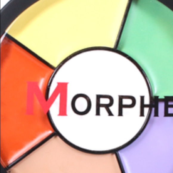 Profile Picture of Taylor Walton (@taylorwalt18) on Poshmark