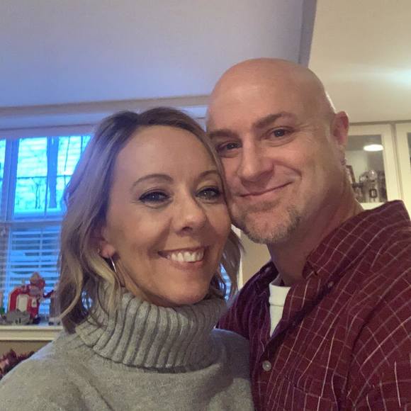 Profile Picture of Lori Powers (@brunstwins) on Poshmark